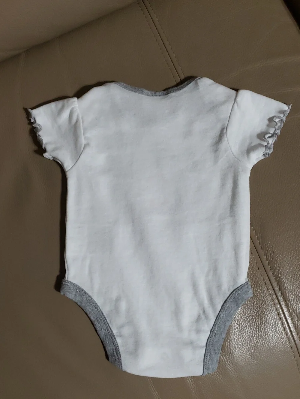 Ohio State Buckeyes Baby Bodysuit. Size: 0-3 Months